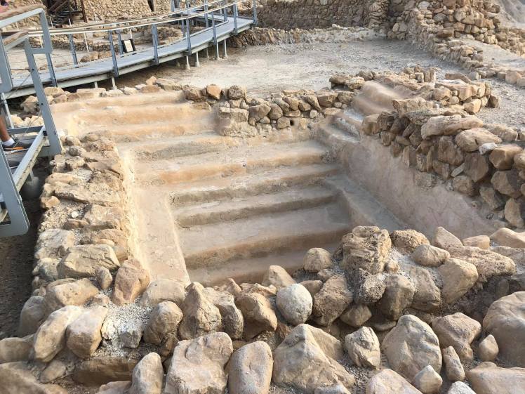 Qumran Caves Pool